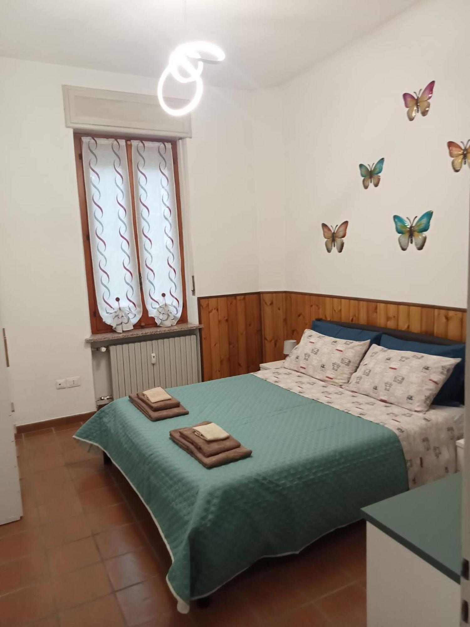 Guest House Montebello Asti Esterno foto